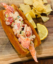 Load image into Gallery viewer, Lobster Roll Kit, Fresh Maine, $18.50 per roll w/chips!