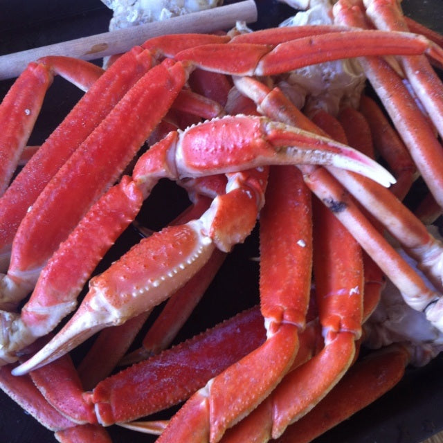 Crab Leg Clusters, Snow Crab 14oz+ XXL $16.99/lb